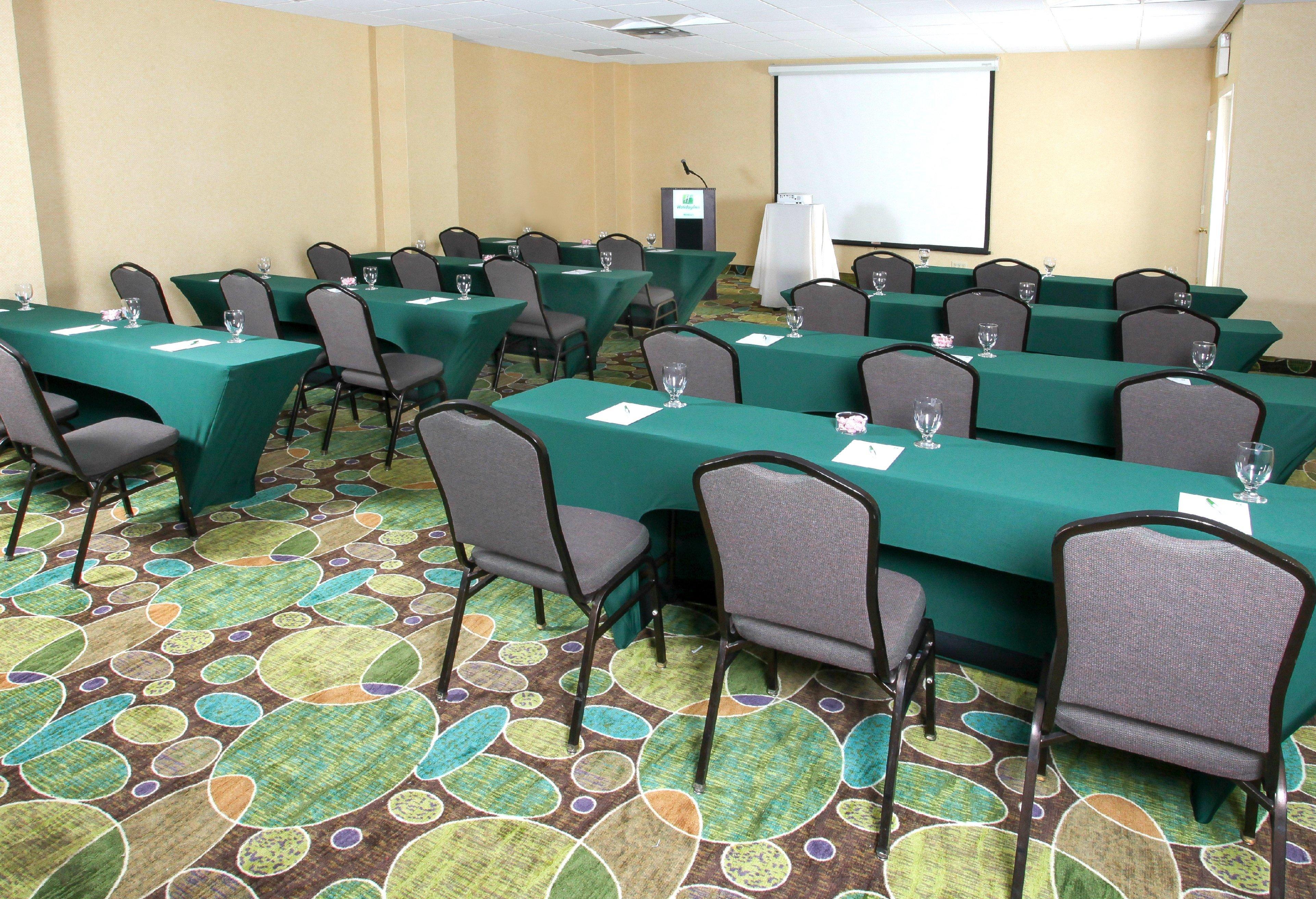 Holiday Inn Westbury-Long Island By Ihg Carle Place Exterior photo