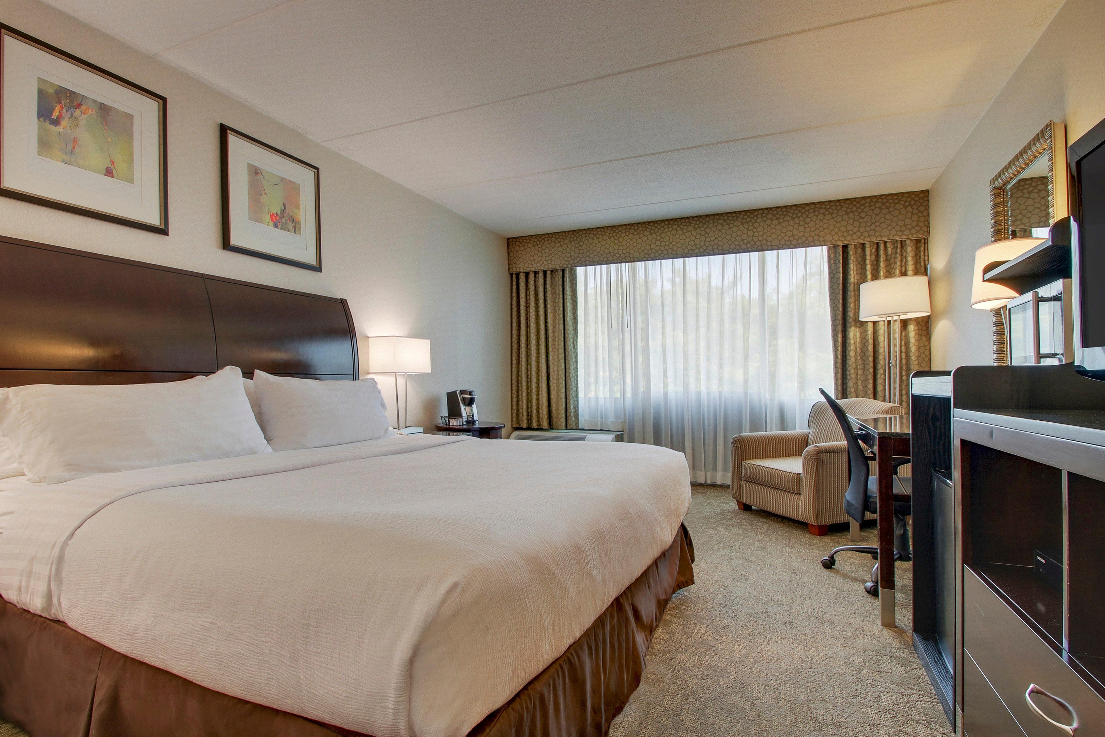 Holiday Inn Westbury-Long Island By Ihg Carle Place Exterior photo