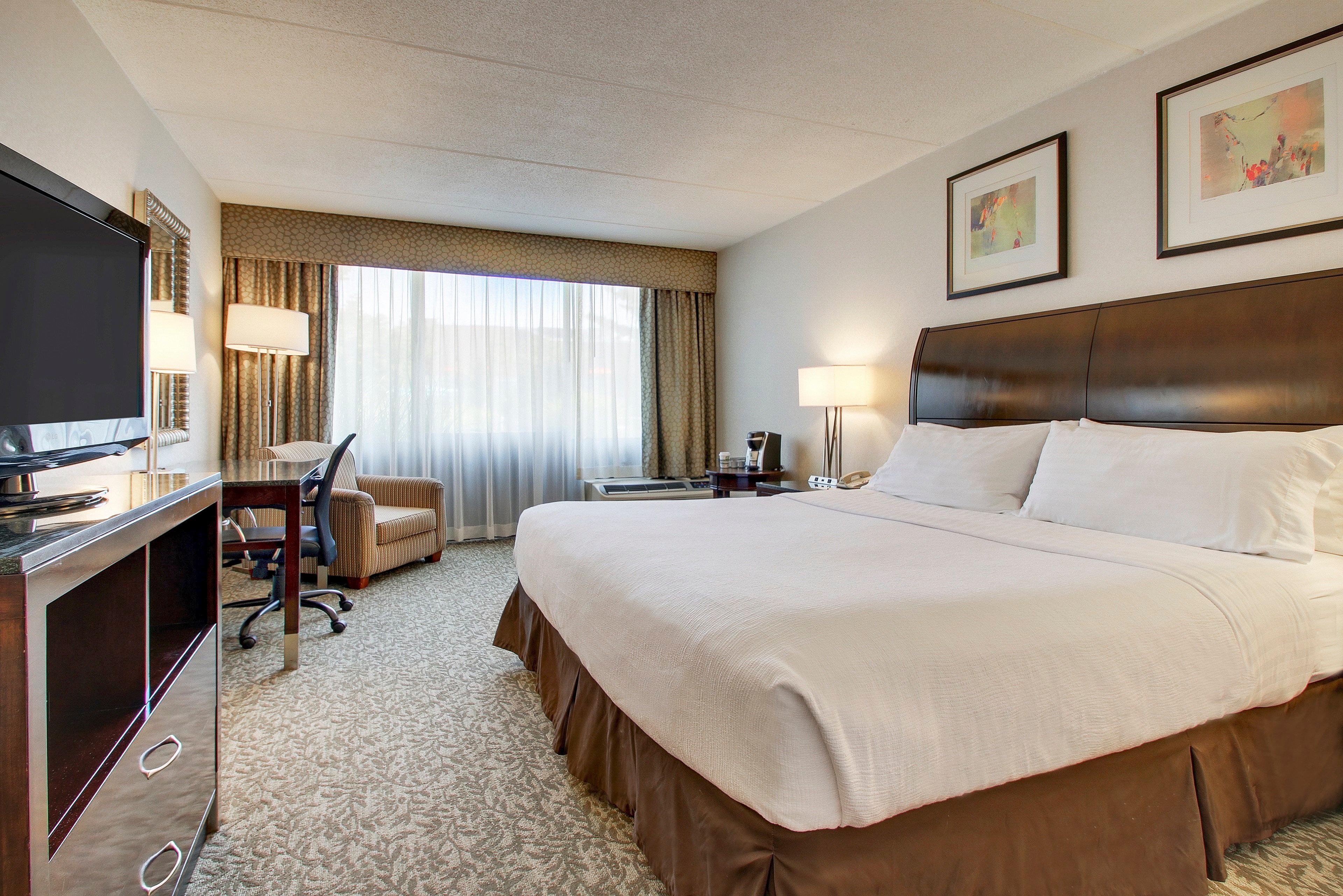 Holiday Inn Westbury-Long Island By Ihg Carle Place Exterior photo