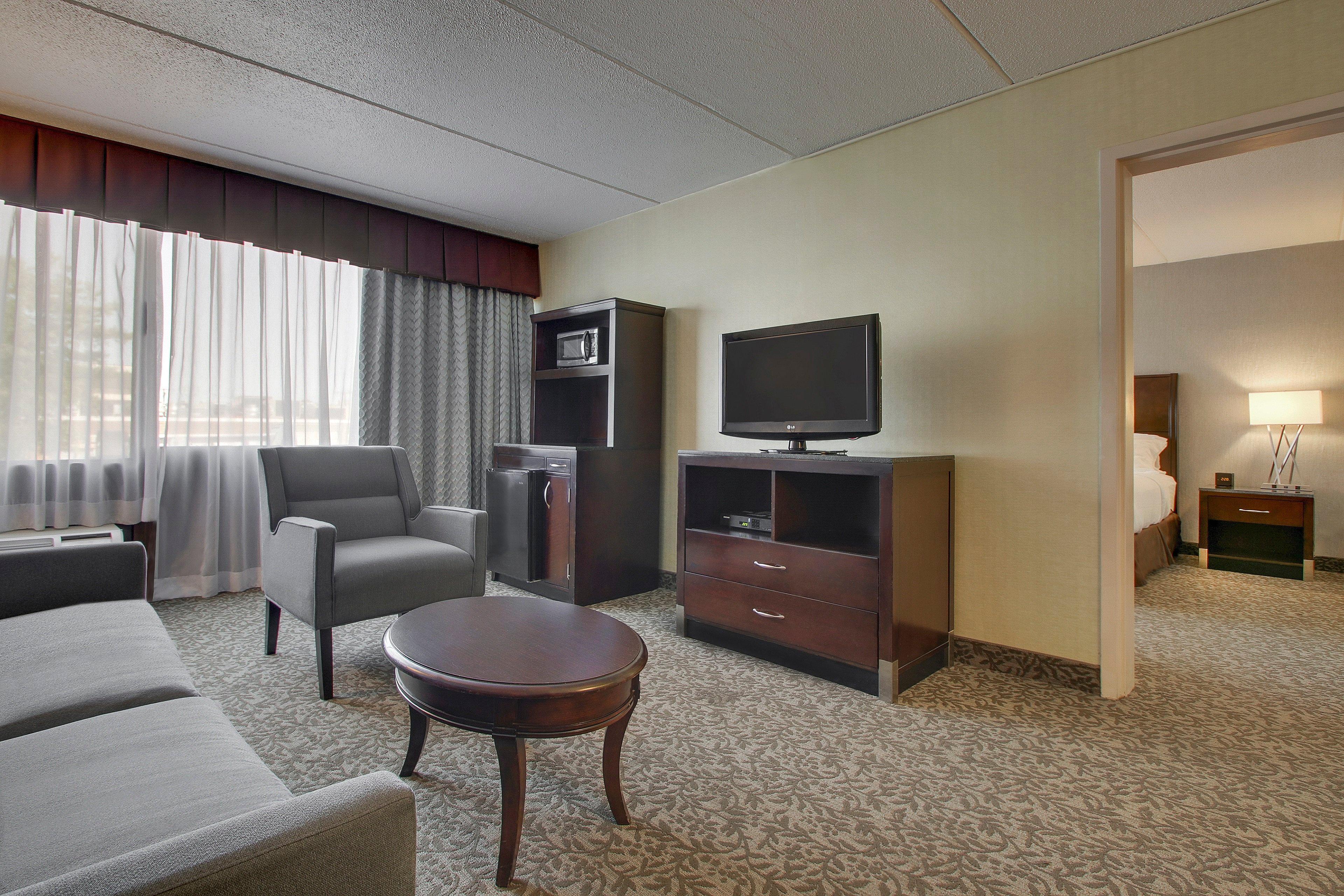 Holiday Inn Westbury-Long Island By Ihg Carle Place Exterior photo