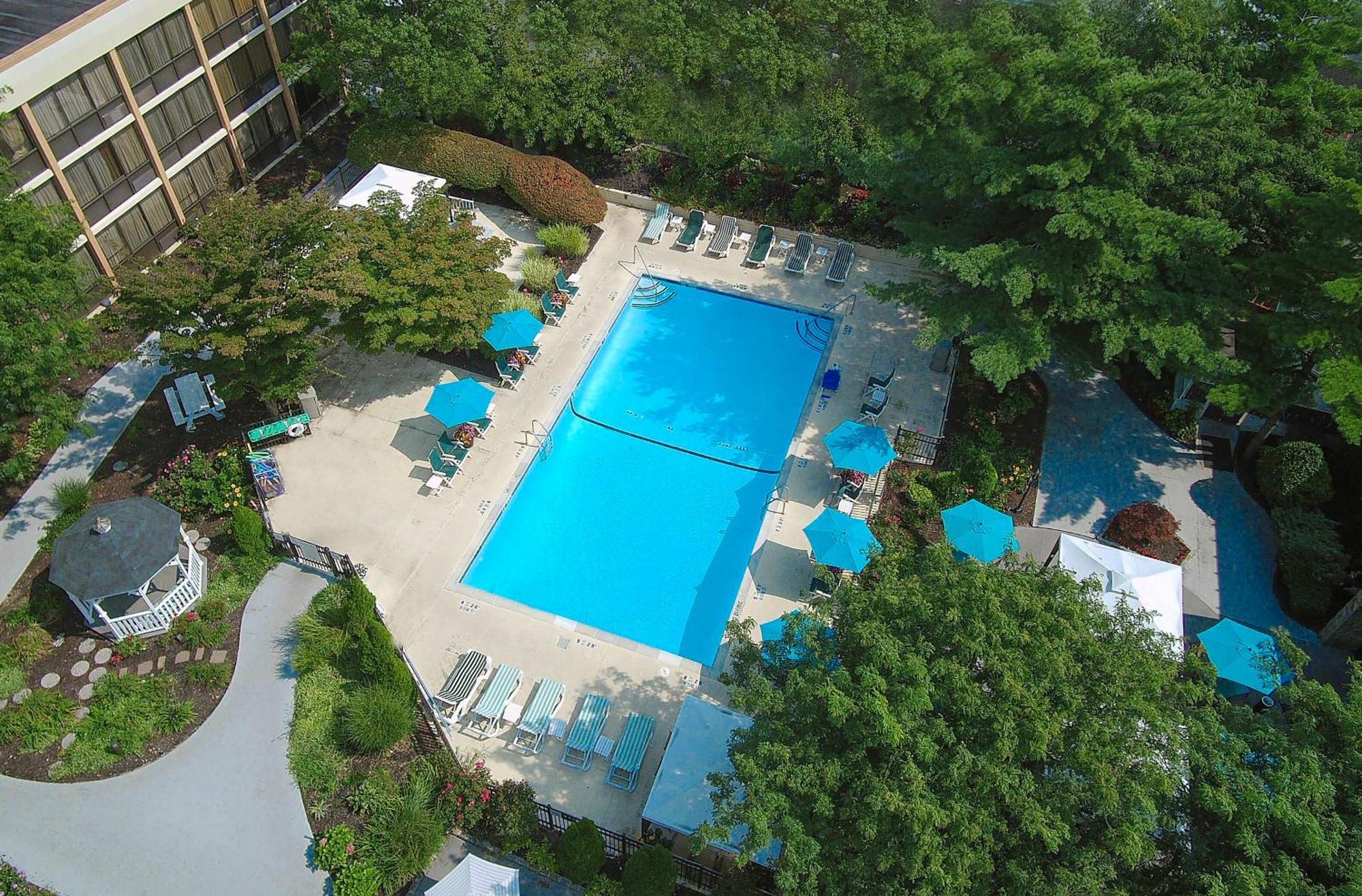 Holiday Inn Westbury-Long Island By Ihg Carle Place Exterior photo