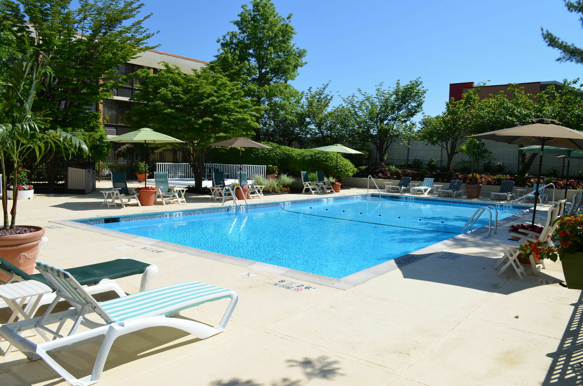 Holiday Inn Westbury-Long Island By Ihg Carle Place Exterior photo
